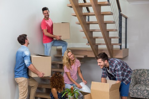 Moving van service for homes and flats in Willesden