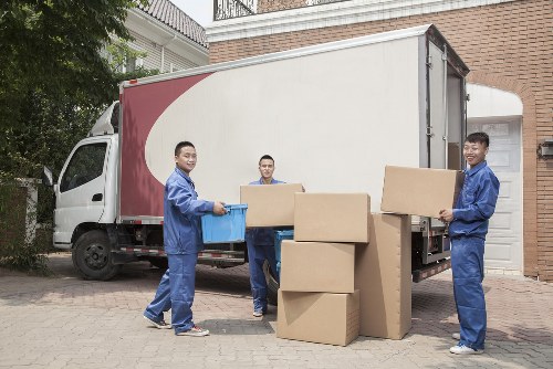 Removal truck hire for local home moves in Willesden