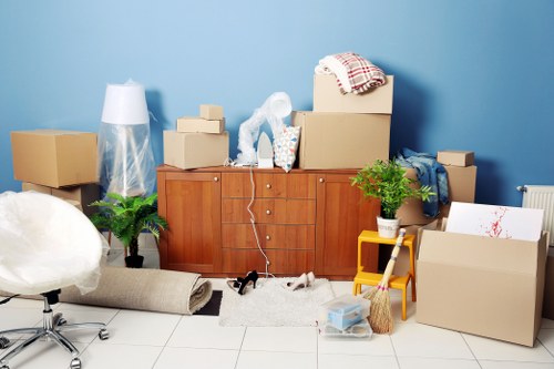 Local Willesden moving truck service for residential and commercial moves